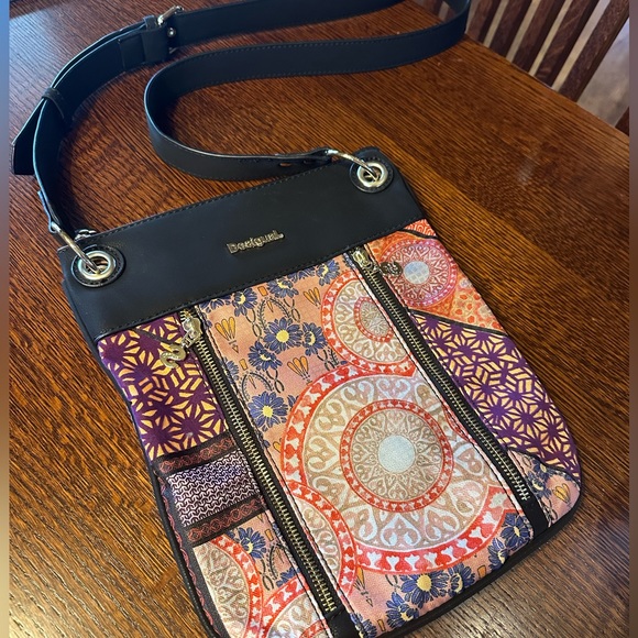 NWOT Desigual Crossbody - Picture 2 of 5
